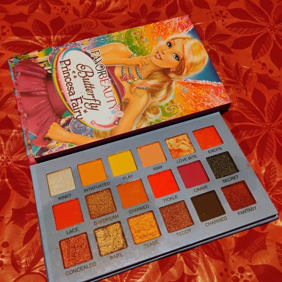 Makeup - Picture 2 of 3